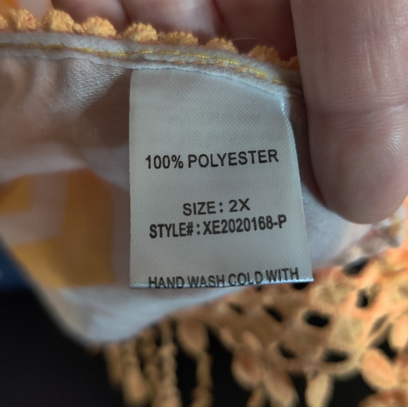 Flowy Bohemian Floral Kimono With Gold Accents And Fringe - Picture 4 of 5